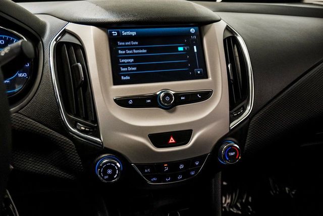 2017 Chevrolet CRUZE 4dr Sedan Automatic LS - 23013954 - 30