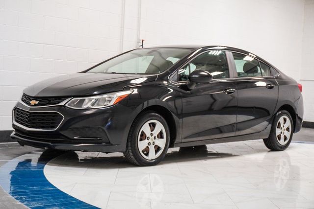2017 Chevrolet CRUZE 4dr Sedan Automatic LS - 23013954 - 3