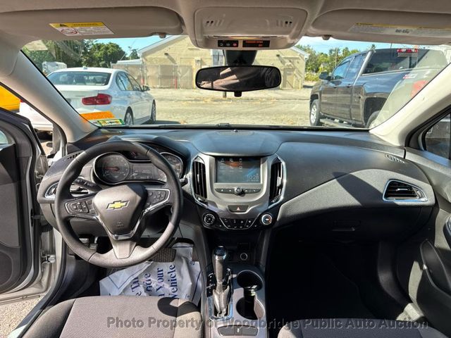 2017 Chevrolet CRUZE 4dr Sedan Automatic LT - 23090075 - 4