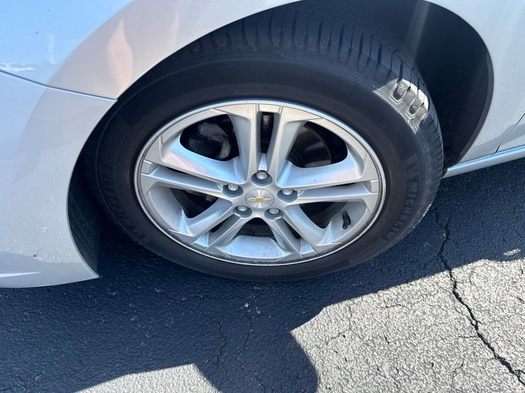 2017 Chevrolet CRUZE 4dr Sedan Automatic LT - 23044176 - 1