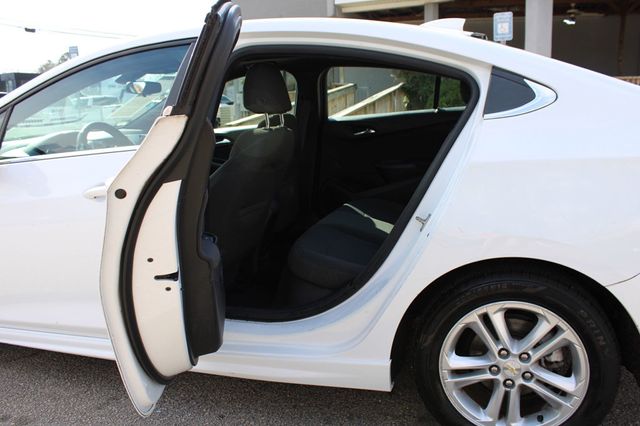 2017 Chevrolet CRUZE 4dr Sedan Automatic LT - 22994330 - 16