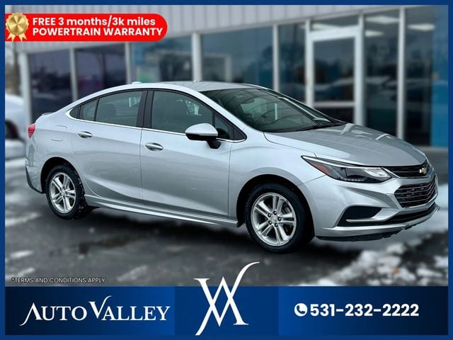 2017 Chevrolet Cruze LT Sedan 4D - 22954295 - 0