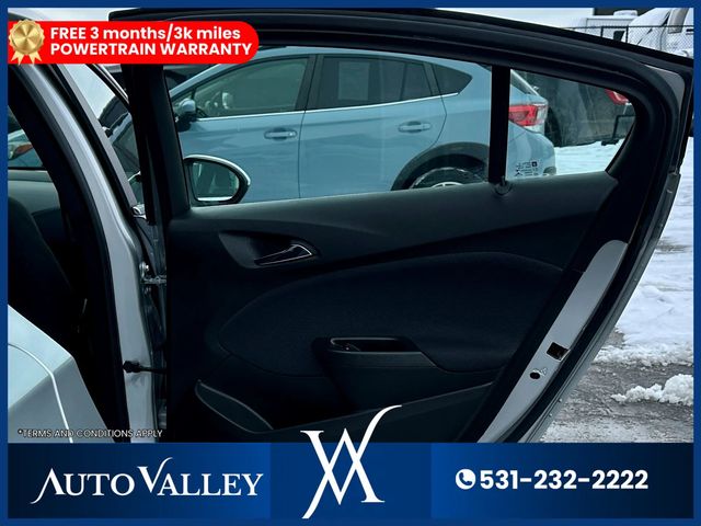 2017 Chevrolet Cruze LT Sedan 4D - 22954295 - 24