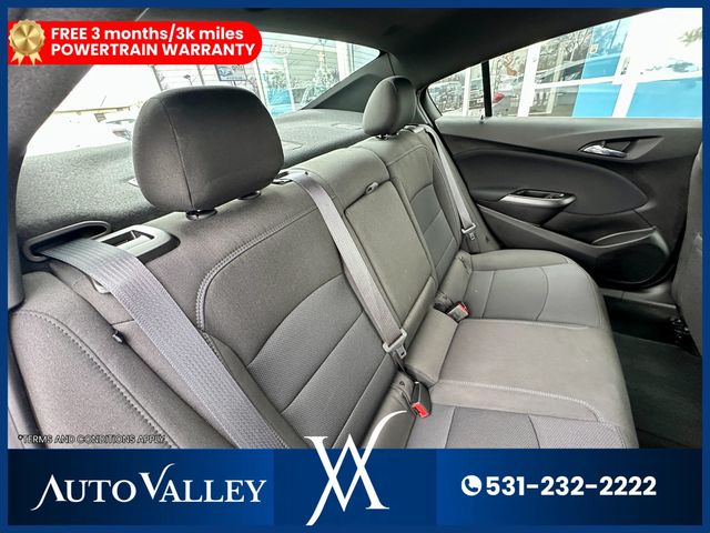 2017 Chevrolet Cruze LT Sedan 4D - 22954295 - 26