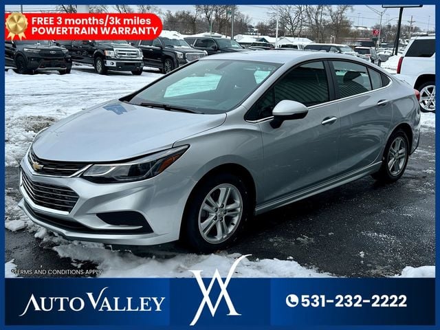 2017 Chevrolet Cruze LT Sedan 4D - 22954295 - 2