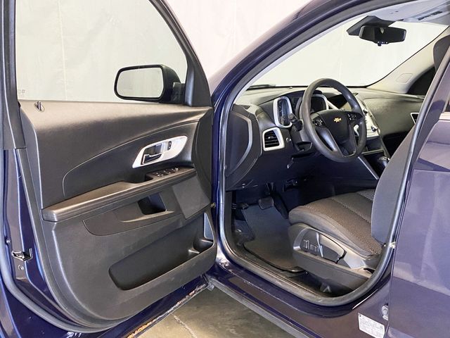2017 Chevrolet Equinox FWD 4dr LS - 22950779 - 13