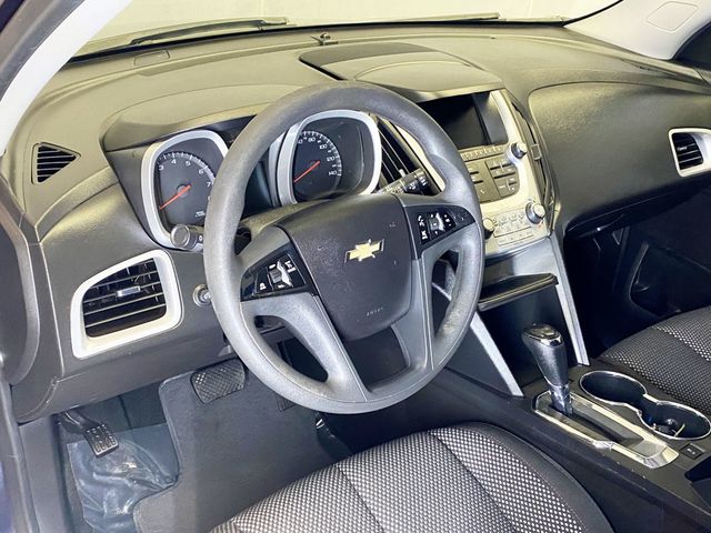 2017 Chevrolet Equinox FWD 4dr LS - 22950779 - 17