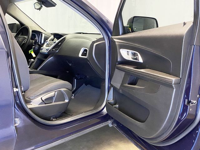 2017 Chevrolet Equinox FWD 4dr LS - 22950779 - 33