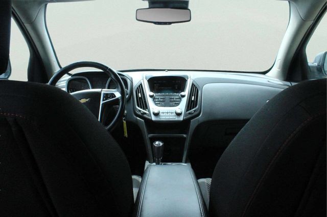 2017 Chevrolet Equinox FWD 4dr LT w/1LT - 23019504 - 4