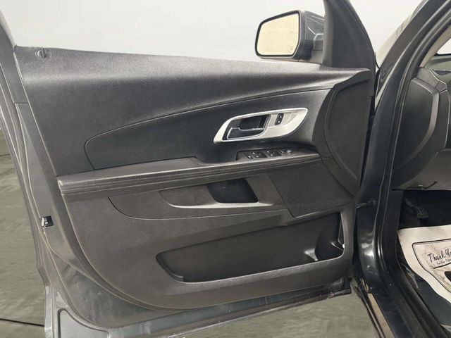 2017 Chevrolet Equinox FWD 4dr LT w/1LT - 22975799 - 9