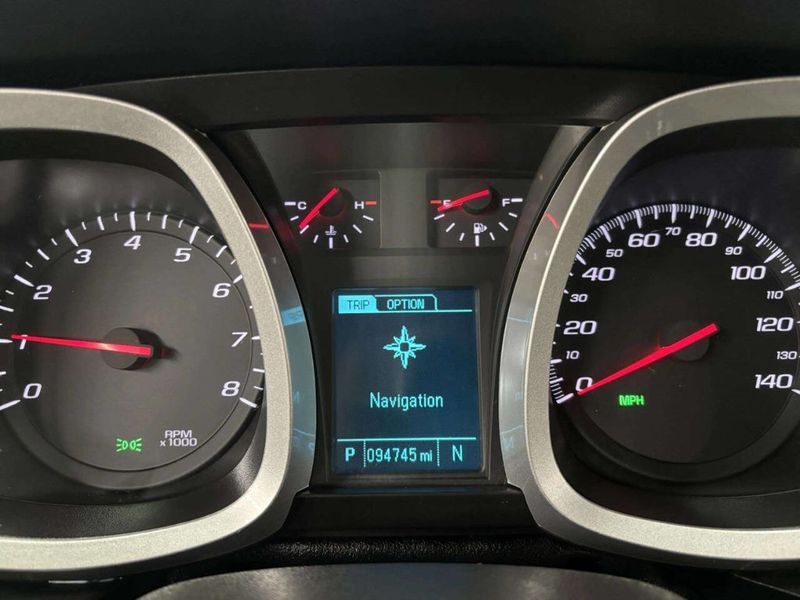 2017 Chevrolet Equinox FWD 4dr LT w/1LT - 22975799 - 32