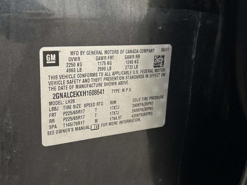 2017 Chevrolet Equinox FWD 4dr LT w/1LT - 22975799 - 35