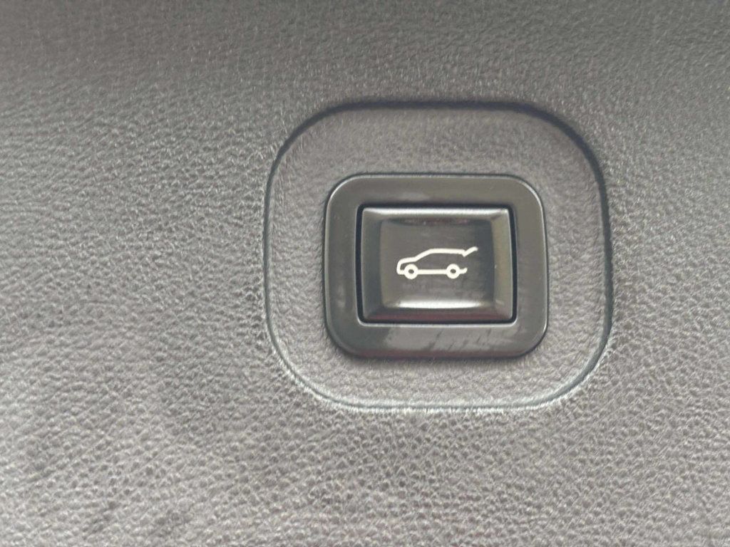 2017 Chevrolet Equinox FWD 4dr LT w/1LT - 23043558 - 6
