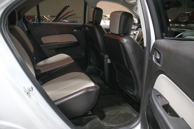 2017 Chevrolet Equinox FWD 4dr Premier - 22987405 - 28