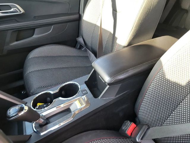 2017 Chevrolet Equinox LT Sport Utility 4D - 22985715 - 17