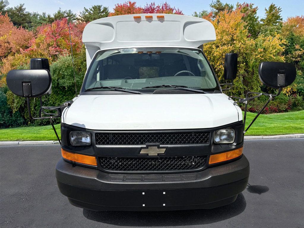 2017 Chevrolet Express 3500 Multifunction Shuttle Bus 18k Miles For Students Schools Teams Charters & Churches - 22808266 - 1
