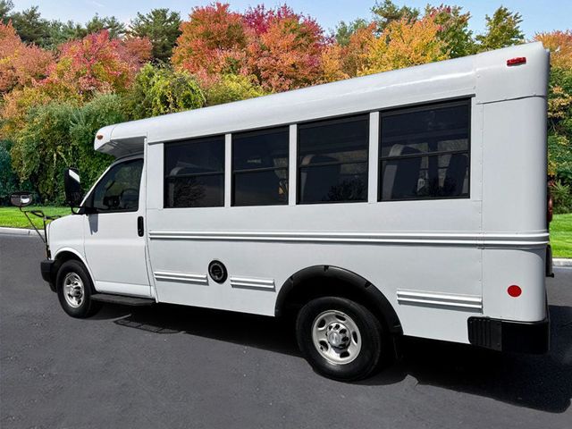 2017 Chevrolet Express 3500 Multifunction Shuttle Bus 18k Miles For Students Schools Teams Charters & Churches - 22808266 - 4