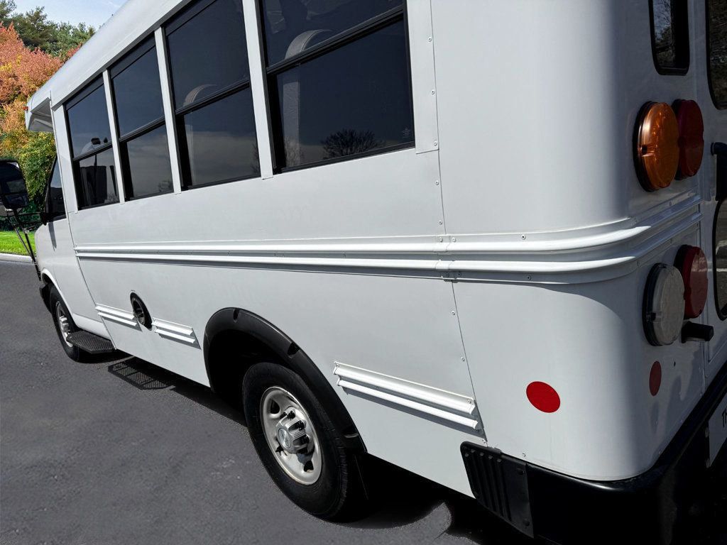 2017 Chevrolet Express 3500 Multifunction Shuttle Bus 18k Miles For Students Schools Teams Charters & Churches - 22808266 - 7