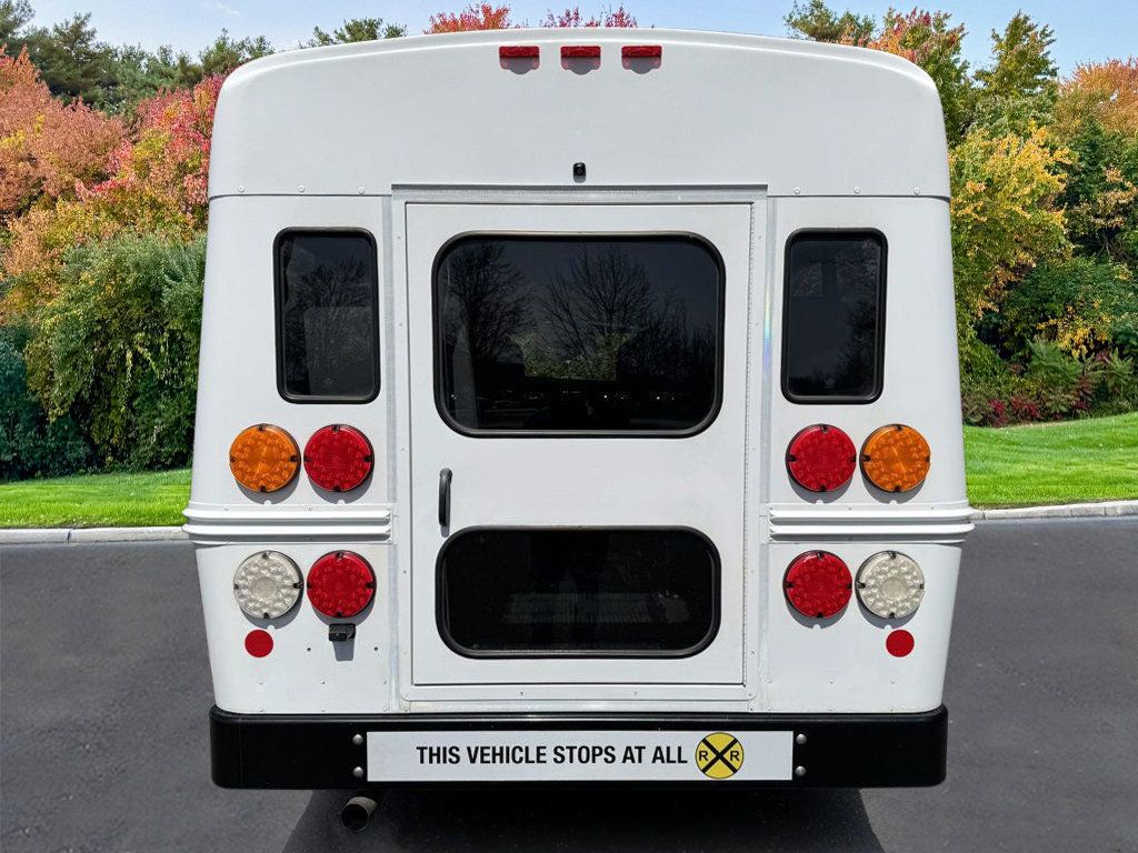 2017 Chevrolet Express 3500 Multifunction Shuttle Bus 18k Miles For Students Schools Teams Charters & Churches - 22808266 - 8
