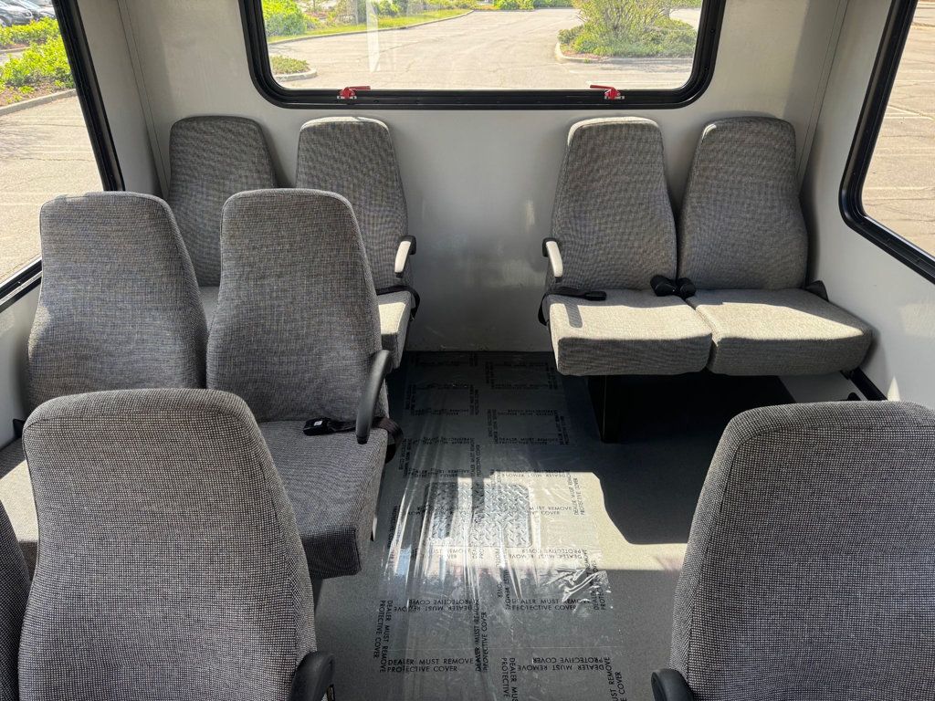 2017 Chevrolet Express 4500 Arboc Handicap-Accessible Shuttle Bus For Adults Church Seniors & Handicapped Transportation - 23002161 - 24