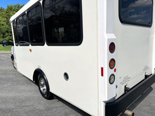 2017 Chevrolet Express 4500 Arboc Handicap-Accessible Shuttle Bus For Adults Church Seniors & Handicapped Transportation - 23002161 - 7