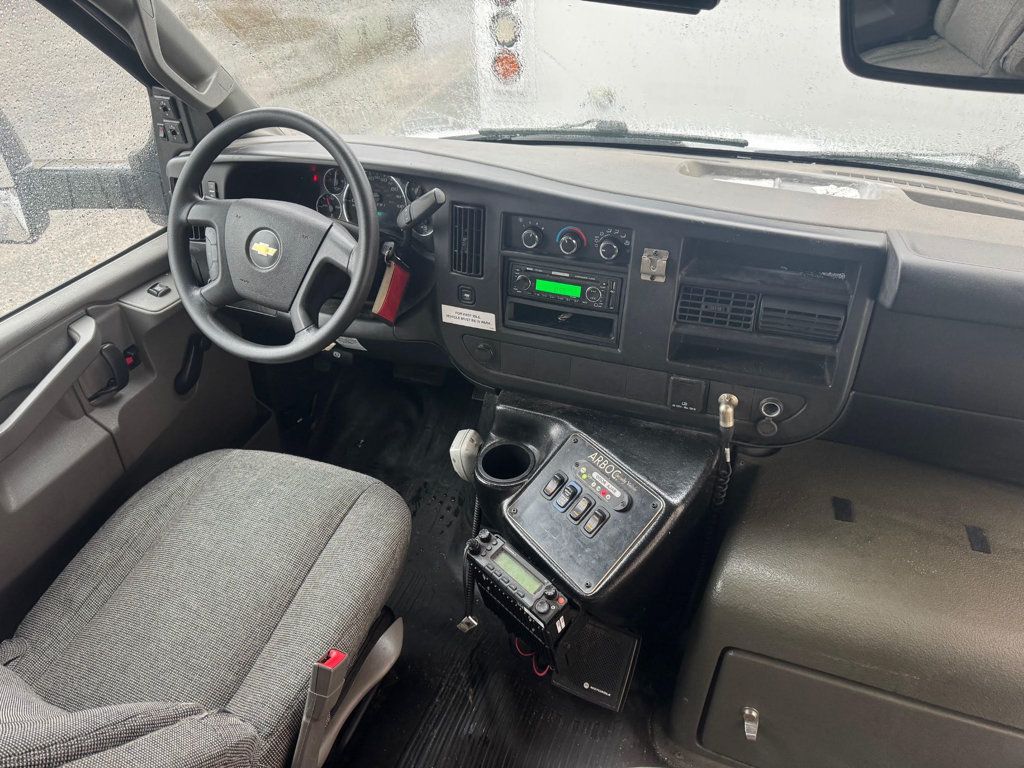 2017 Chevrolet Express 4500 Arboc Handicap-Accessible Shuttle Bus For Adults Medical Transport Mobility ADA Handicapped - 23002161 - 14