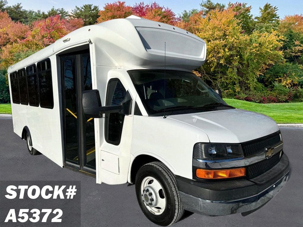 2017 Chevrolet Express 4500 Arboc Non-CDL Wheelchair Shuttle Bus For Seniors Paratransit Adult Daycare Handicapped - 22773889 - 0