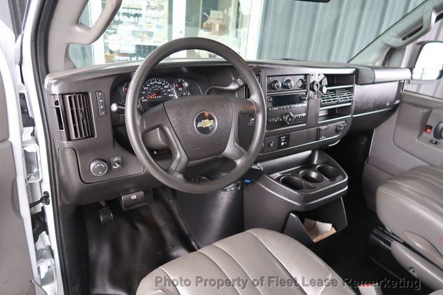 2017 Chevrolet Express Cargo Van Express 3500 Cargo Van 135" - 22984024 - 9