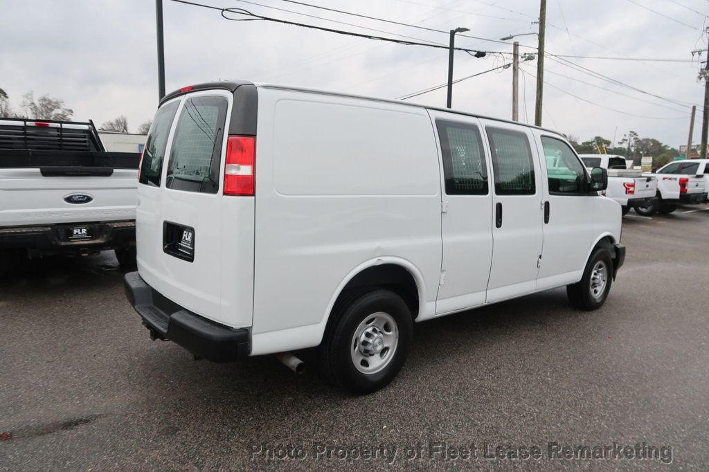 2017 Chevrolet Express Cargo Van Express 3500 Cargo Van 135" - 22984024 - 4