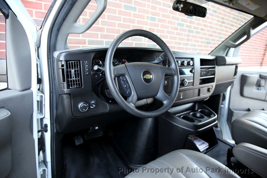 2017 Chevrolet Express Cargo Van 2500 photo 19