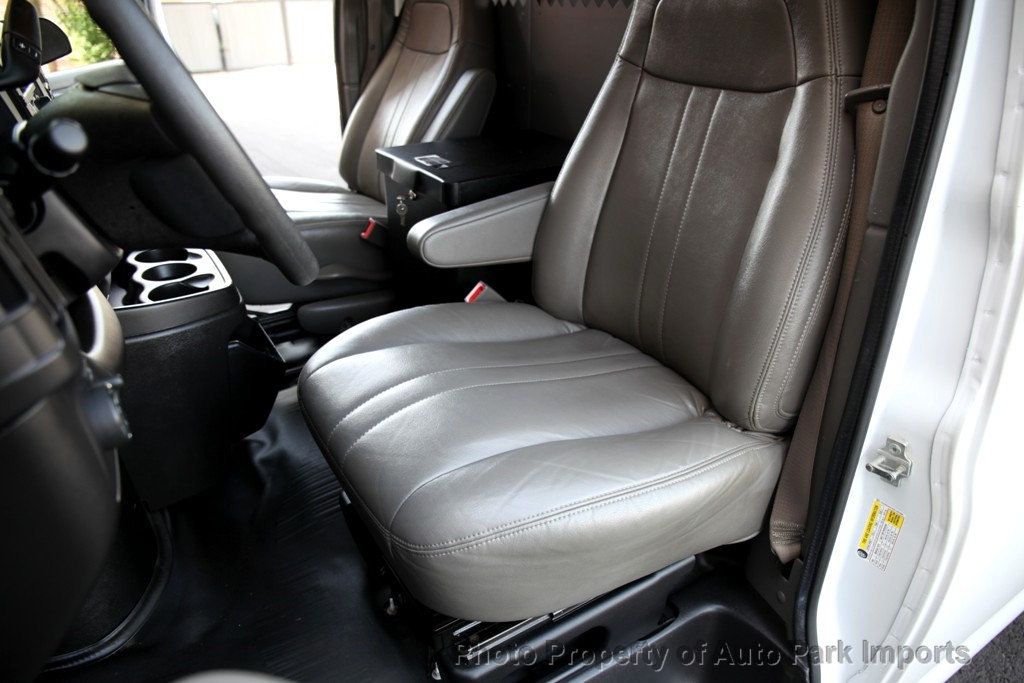 2017 Chevrolet Express Cargo Van 2500 photo 20