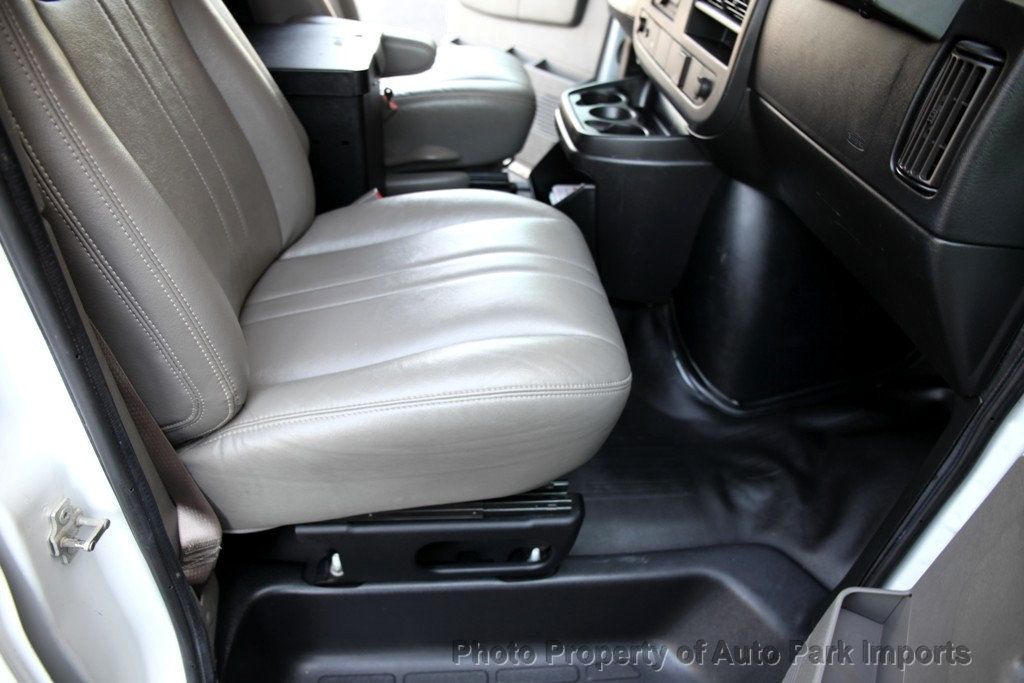 2017 Chevrolet Express Cargo Van 2500 photo 23