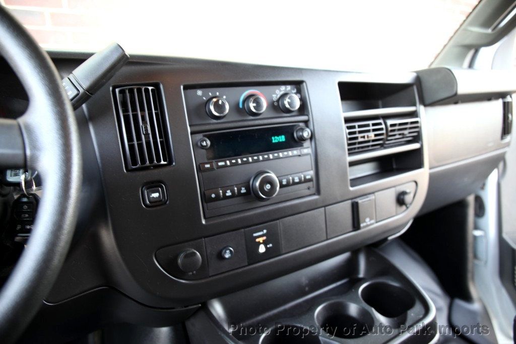 2017 Chevrolet Express Cargo Van 2500 photo 27