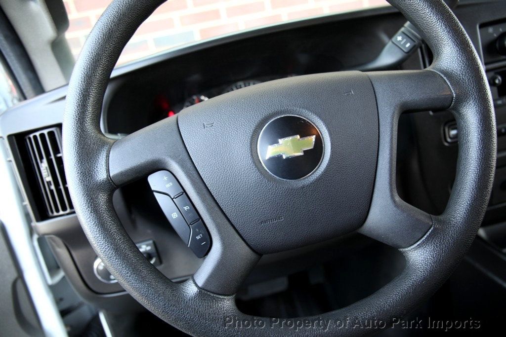 2017 Chevrolet Express Cargo Van 2500 photo 30