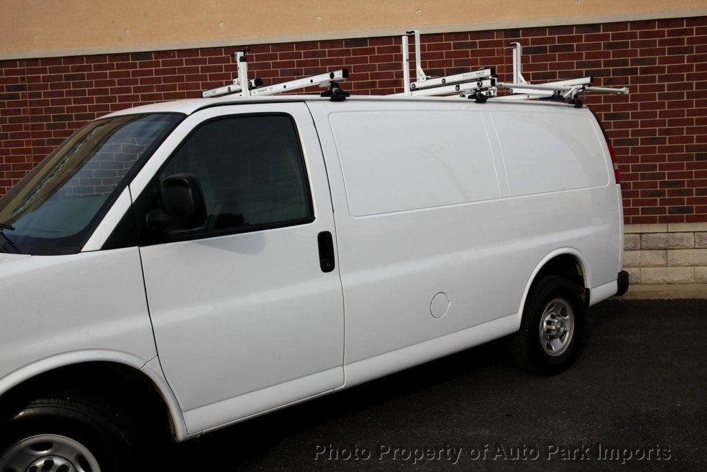 2017 Chevrolet Express Cargo Van 2500 photo 4