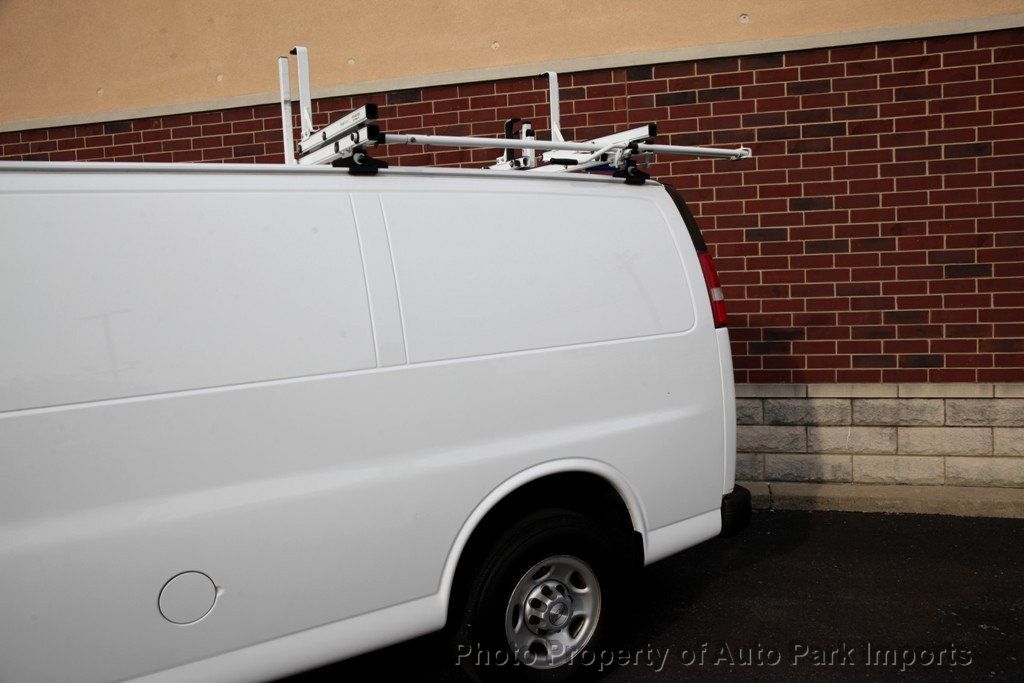 2017 Chevrolet Express Cargo Van 2500 photo 5