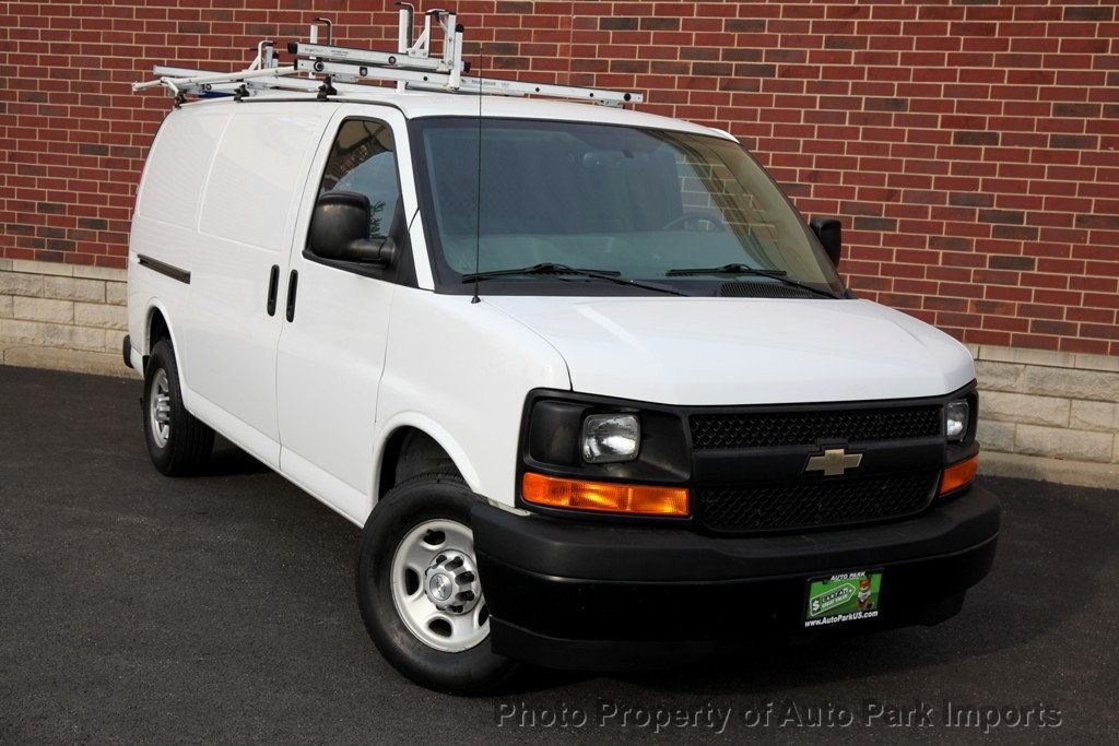 2017 Chevrolet Express Cargo Van 2500 photo 6