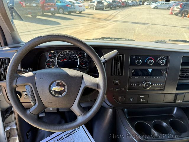 2017 Chevrolet Express Cargo Van RWD 2500 135" - 22973149 - 10