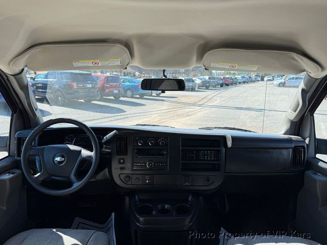 2017 Chevrolet Express Cargo Van RWD 2500 135" - 22973149 - 11