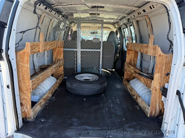 2017 Chevrolet Express Cargo Van RWD 2500 135" - 22973149 - 19