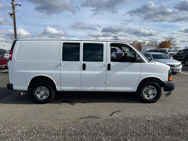 2017 Chevrolet Express Cargo Van RWD 2500 135" - 22947030 - 0