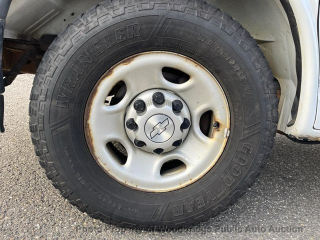 2017 Chevrolet Express Cargo Van RWD 2500 135" - 22947030 - 9