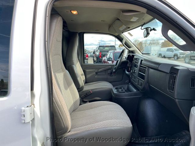 2017 Chevrolet Express Cargo Van RWD 2500 135" - 22947030 - 5