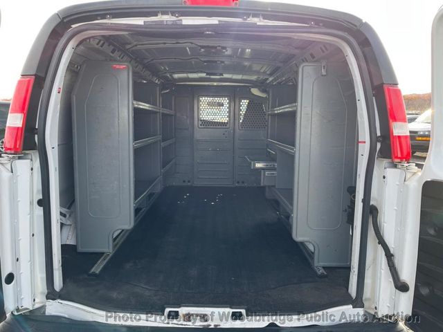 2017 Chevrolet Express Cargo Van RWD 2500 135" - 22947031 - 10