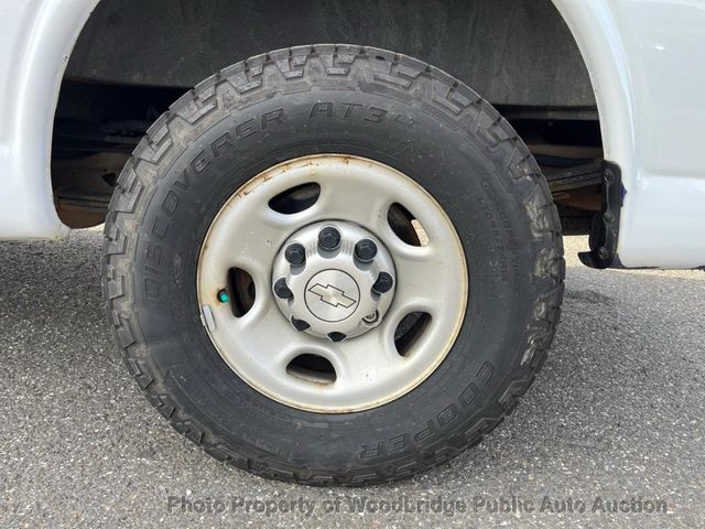 2017 Chevrolet Express Cargo Van RWD 2500 135" - 22947031 - 13