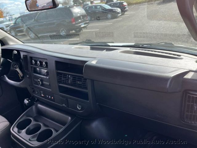 2017 Chevrolet Express Cargo Van RWD 2500 135" - 22947031 - 8