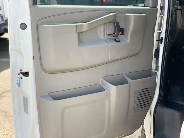 2017 Chevrolet Express Cargo Van RWD 2500 135" - 23072715 - 10