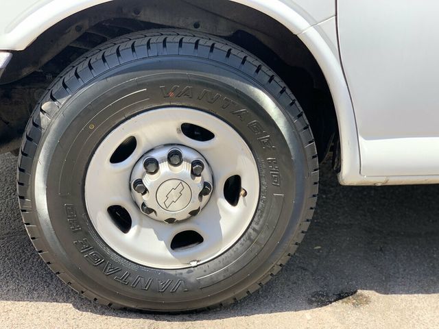 2017 Chevrolet Express Cargo Van RWD 2500 135" - 23072715 - 24