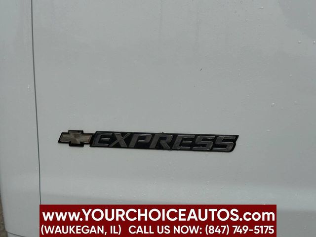 2017 Chevrolet Express Cargo Van RWD 2500 155" - 23020818 - 32