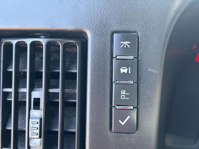 2017 Chevrolet Express Cargo Van RWD 3500 135" - 23035564 - 19